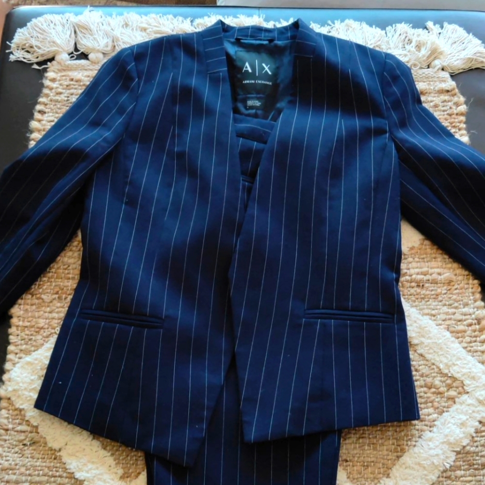A|X suits - Picture 3 of 8